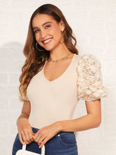 EMERY ROSE Stereo Floral Puff Sleeve Rib-knit Tee